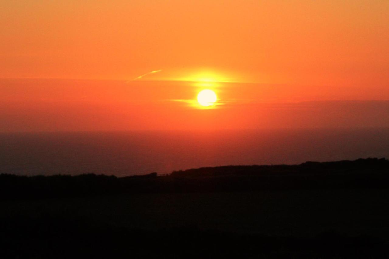 Higher Tresmorn Farm Bed and Breakfast Crackington Haven Eksteriør billede